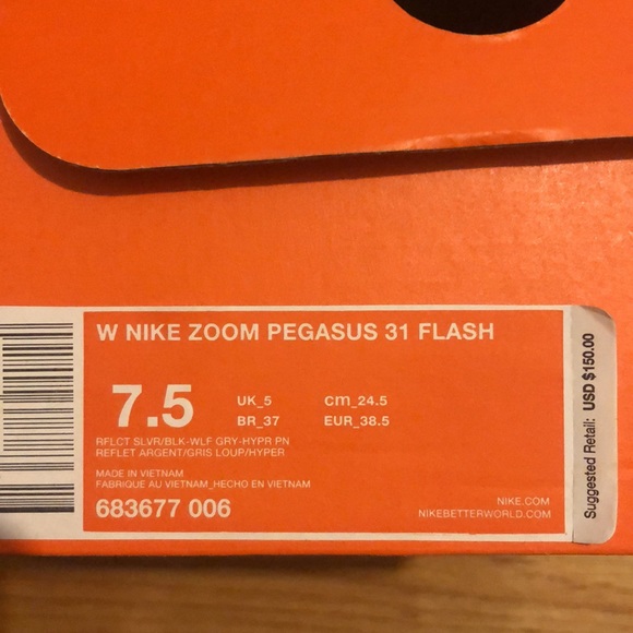 Gray and hot pink Nikes - Picture 4 of 4